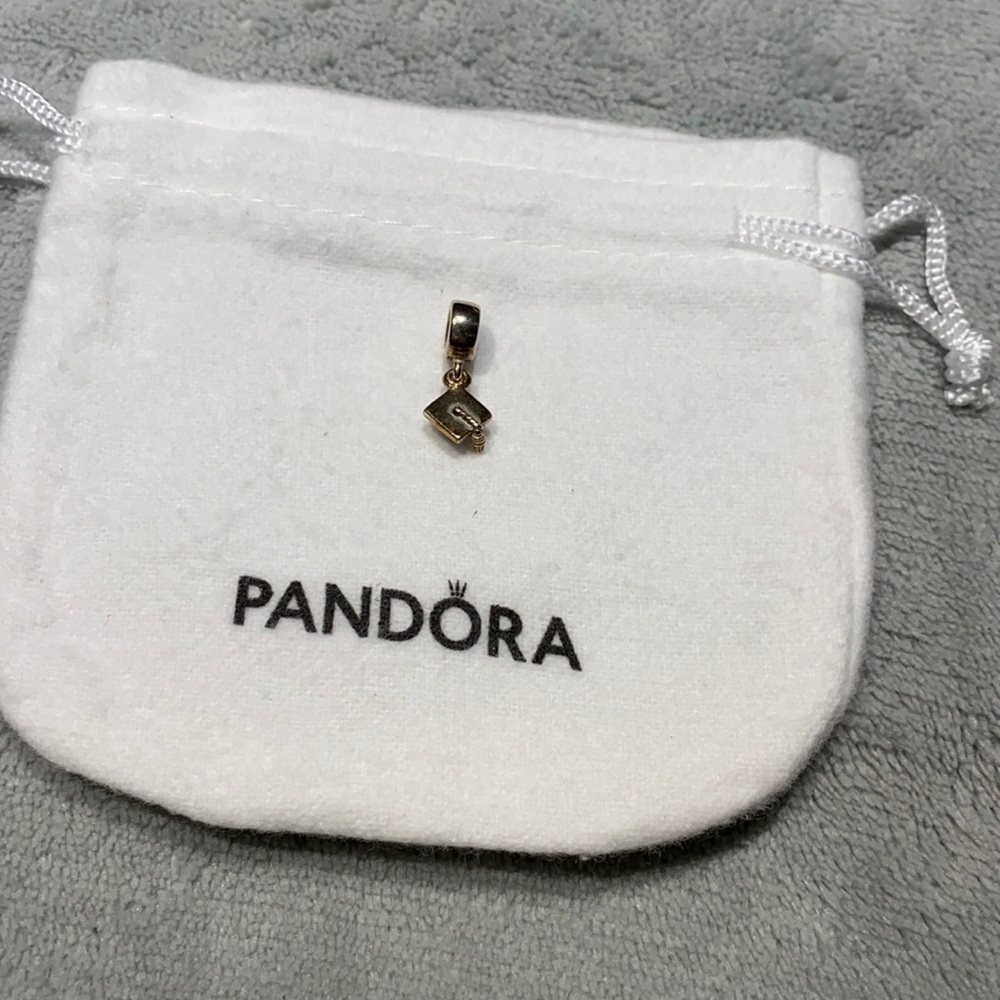 Pandora charm graduation cap